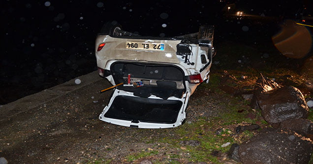 karayolunu-sel-basti-4-arac-kaza-yapti (3)