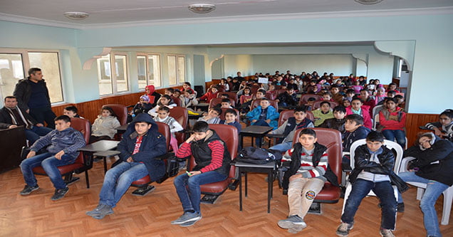 siverekli-cocuklar-temiz-bir-cevre-icin-yurudu (2)