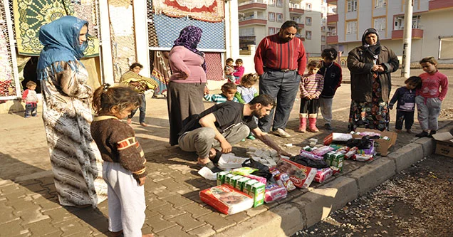 Siverekli Sanatçıdan Suriyeli Çocuklara Yardım