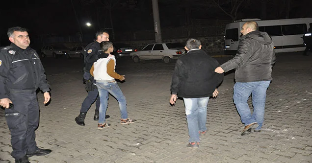 Siverek’te İzinsiz Gösteriye Polis Müdahalesi