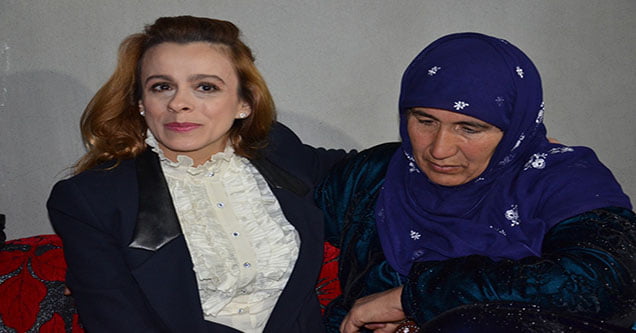 karahandan-cocugu-kobaniden-donen-aileye-ziyaret (2)