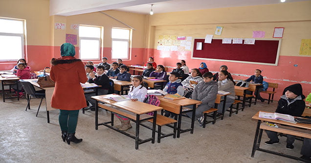 siverek-belediyesi-okullarda-bilgi-evlerini-tanitti (2)