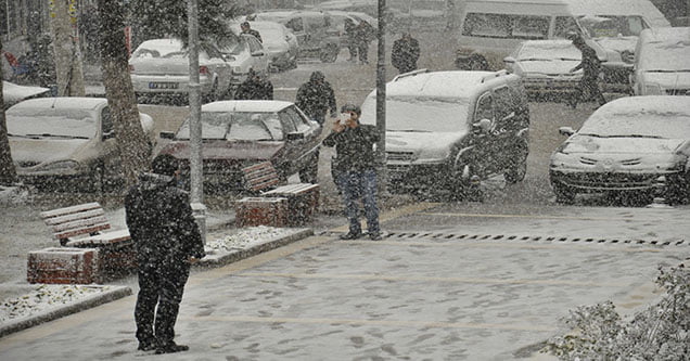 siverekte-kar-yagisi-etkili-olmaya-basladi (2)