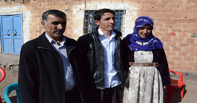 ramazan-toyun-ailesi-basbakana-dugun-davetiyesi-gonderdi (2)