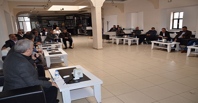 siverek-belediyesi-pazar-kahvaltilari-suruyor (2)