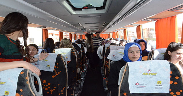 siverekli-44-kiz-ogrenci-canakkaleye-goturuldu (3)