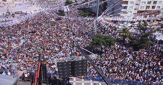 demirtas-sanliurfada-halka-hitap-etti (2)