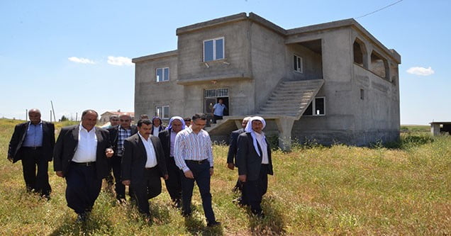 siverek-belediyesi-1-yilda-270-kilometre-yol-yapti (1)