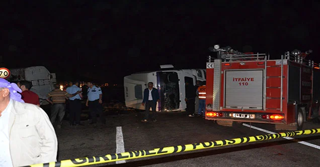 Siverek’te Mazot Yüklü Tanker Devrildi: 2 Yaralı