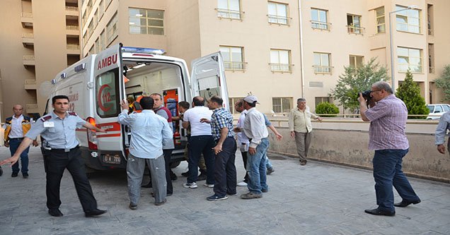 asker-tasiyan-midibus-kaza-yapti-1-sehit-cok-sayida-yarali (8)