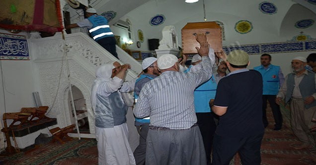 siverekte-sakal-i-serif-ziyarete-acildi (2)