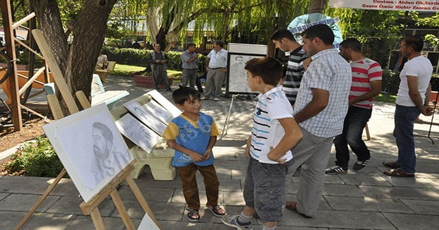 cayci-ressam-oksuz-ve-yetimler-yayina-sergi-acti (2)