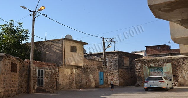 gunduz-yanan-sokak-lambalari-tepki-cekiyor (3)