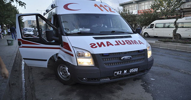 ambulans-kaza-yapti-hasta-sivil-aracla-nakledildi (2)