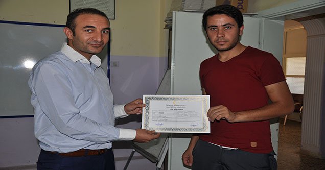 Siverek’te Açık Öğretim Lisesi Mezunları Diplomalarını Aldı