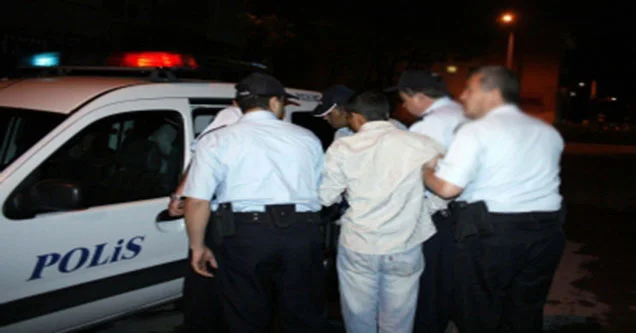 Esrar içen gençlere polis baskını!