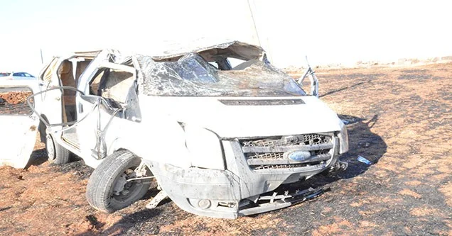 Minibüs takla attı: 3 yaralı