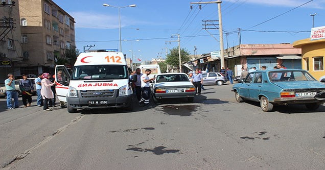 siverekte-pikap-ile-motosiklet-carpisti (2)