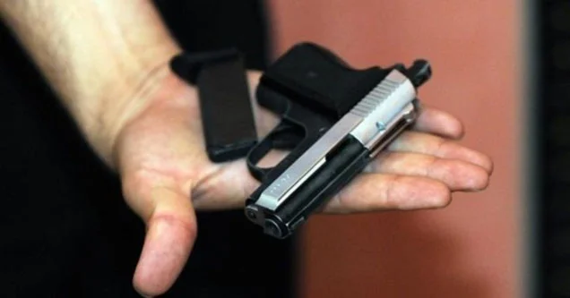 Ruhsatsız tabanca taşıyan şahıs gözaltına alındı