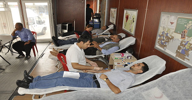 siverekte-kan-bagisina-yogun-ilgi-2 (2)