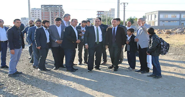 Başkan Çiftçi, Siverek’te çalışmaları inceledi