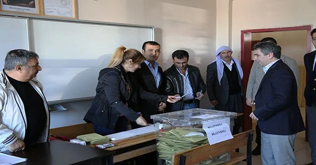 Kaymakam Vural Karagül oyunu kullandı