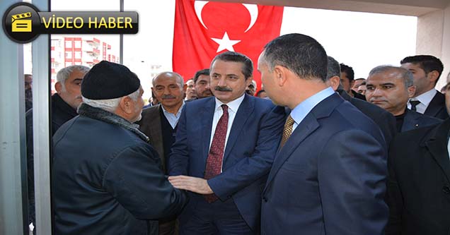 Bakan Çelik, Siverek’te Şehit Polisin Ailesini Ziyaret Etti