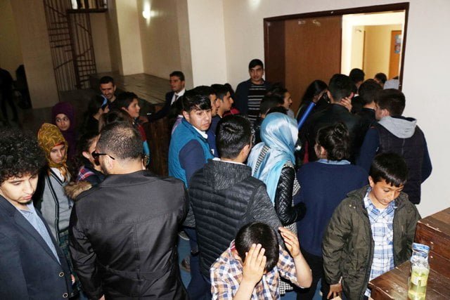 Depreme konferans salonunda yakalandılar