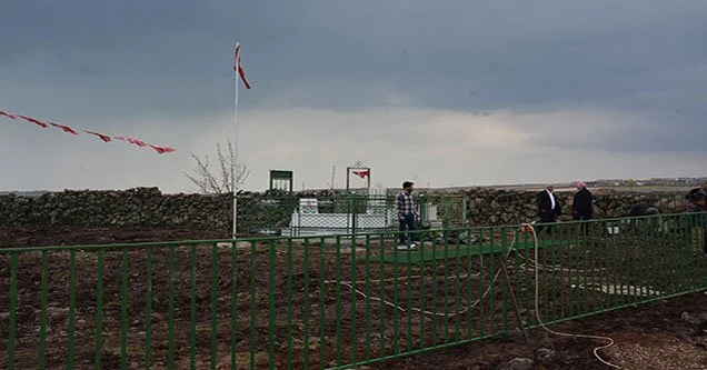 Şehit Orhan İrkarlı’nın mezarında çevre düzenlemesi