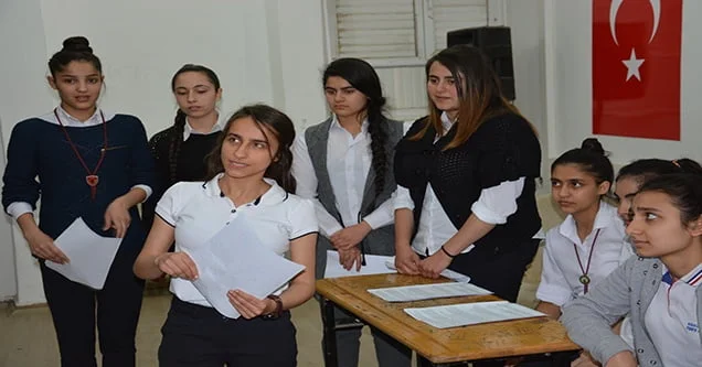 Liselerarası tiyatro yarışması düzenleniyor