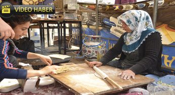 Öğrenciler okul yararına kermes açtı