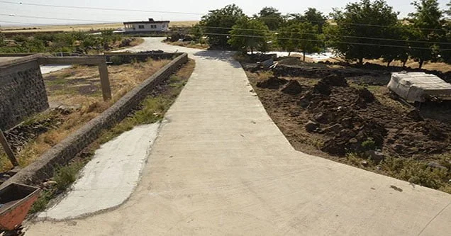 Siverek kırsalında beton yol oranı artıyor