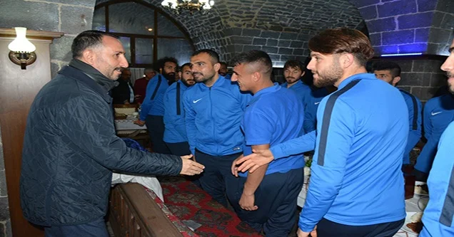 Başkan Yılmaz, Belediyespor ile yemekte bir araya geldi