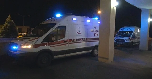 Çadırda yaktıkları ateşin dumanından etkilendiler