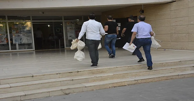 İlk Oy Torbaları Gelmeye Başladı
