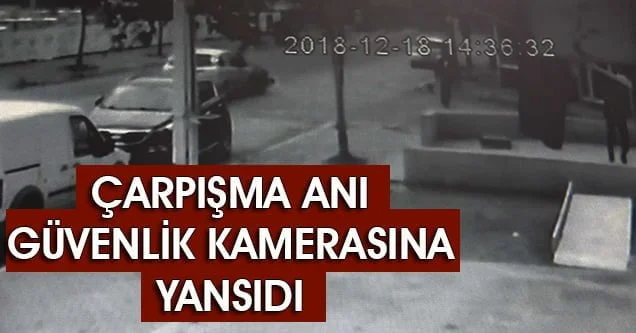 Otomobil ile Motosikletin Çapışması Kameraya Yansıdı