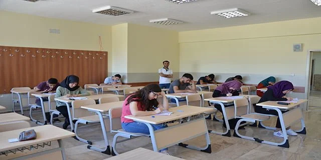 Öğrencilere gerçeği aratmayan TYT-YKS sınavı