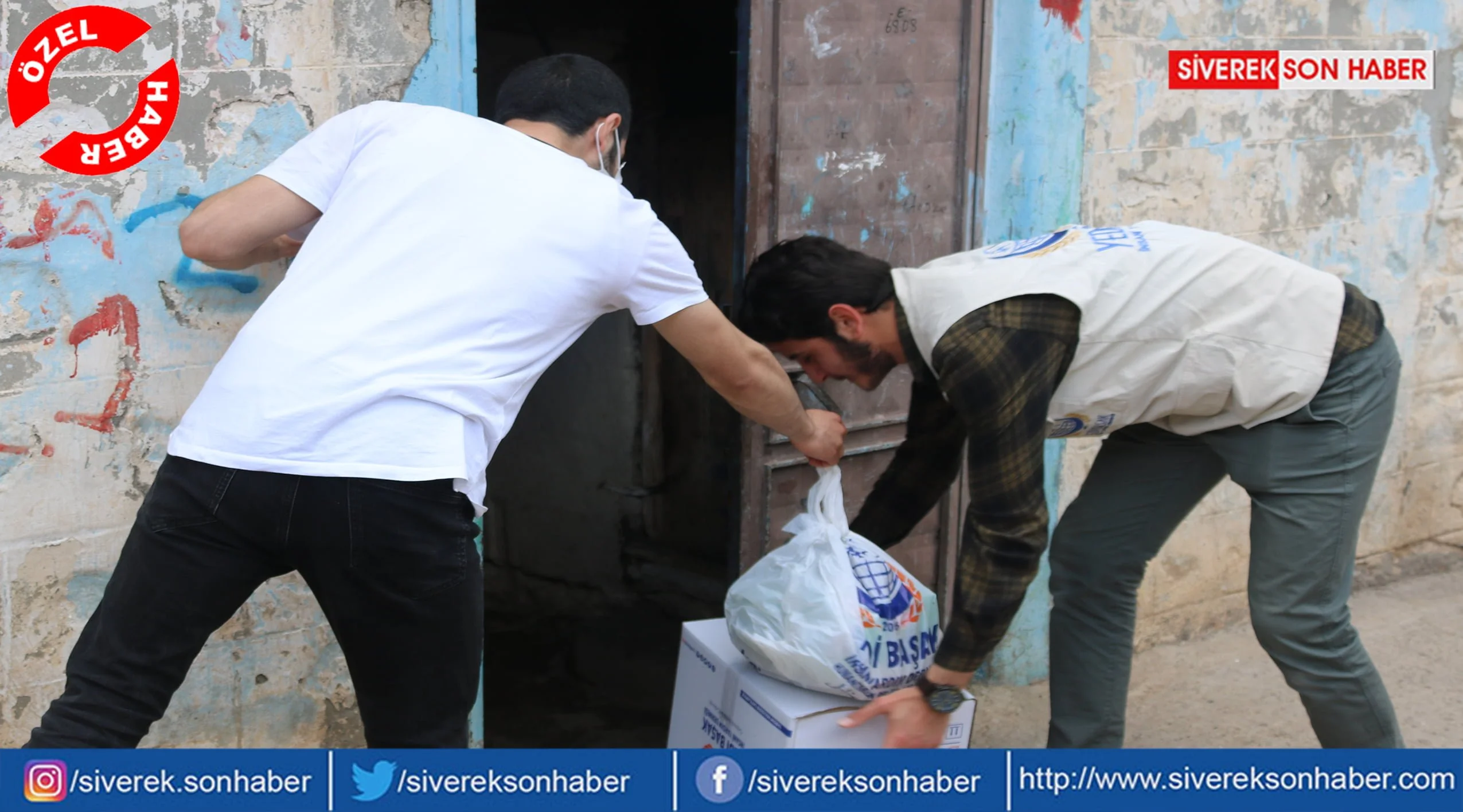 Öğrenciler burslarıyla ihtiyaç sahibi ailelere Ramazan kolisi dağıttı