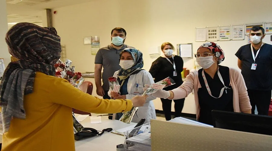 Siverek’te görev başındaki hemşireler unutulmadı