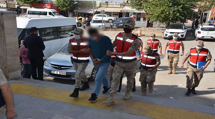 Suçüstü yakalanan kablo hırsızları tutuklandı!