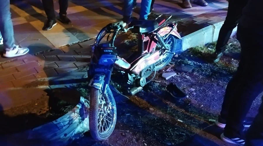 Otomobil ile motosiklet çarpıştı: 1 ölü