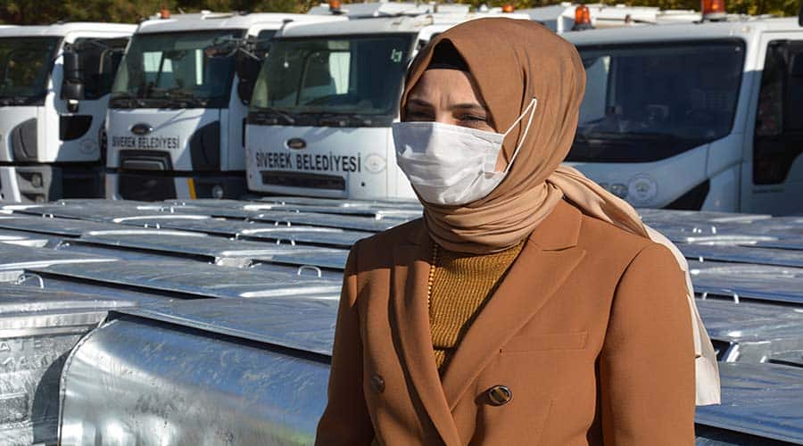 Siverek Belediyesine yeni 439 konteyner hibe edildi