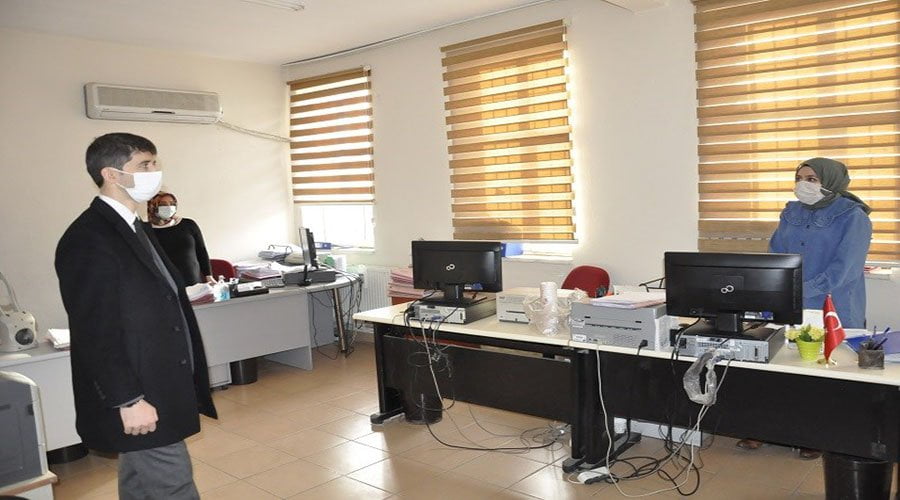 Kaymakam Ongu kamu kurumlarına ziyaretlerini sürdürüyor