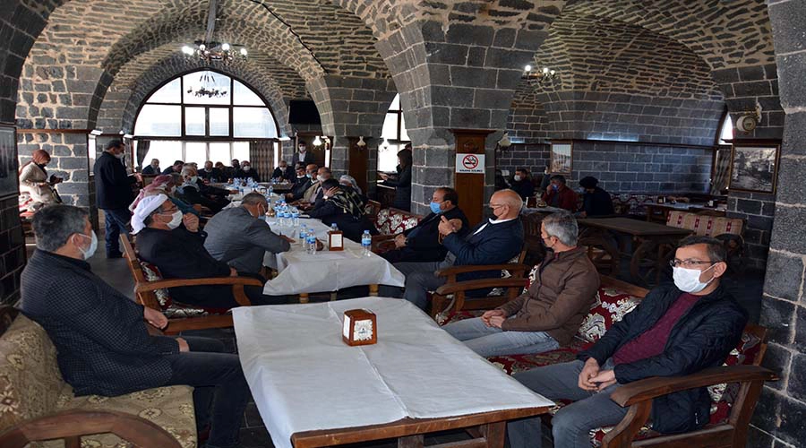 Başkan Ayşe Çakmak muhtarlarla toplantılara devam ediyor