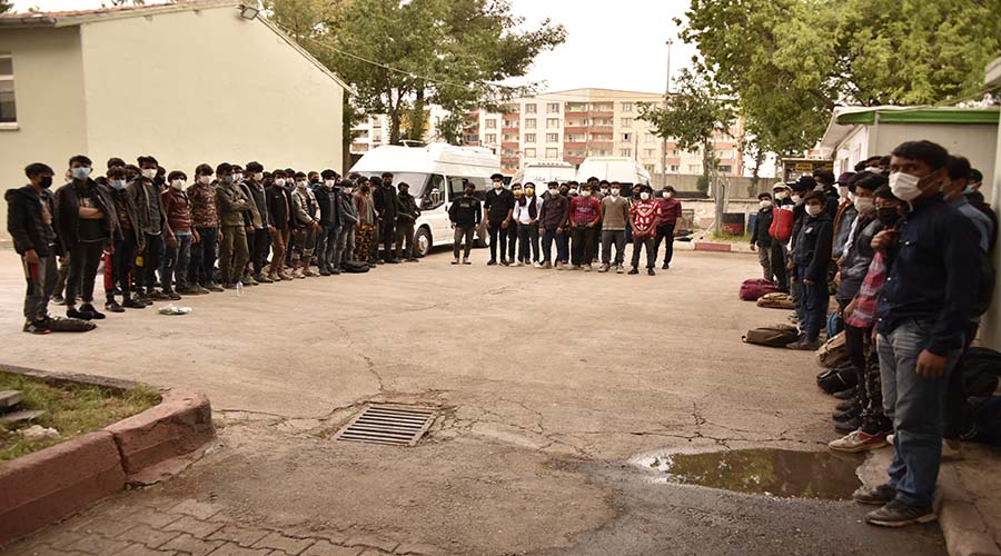 Siverek’te 101 kaçak göçmen yakalandı!