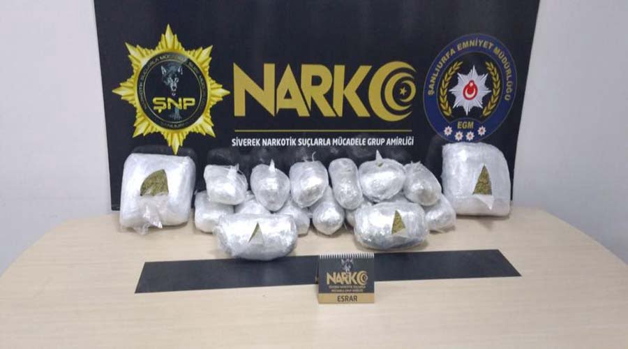 Polis geçit vermedi! Kamyon gizli bölmelerinde ele geçirildi!