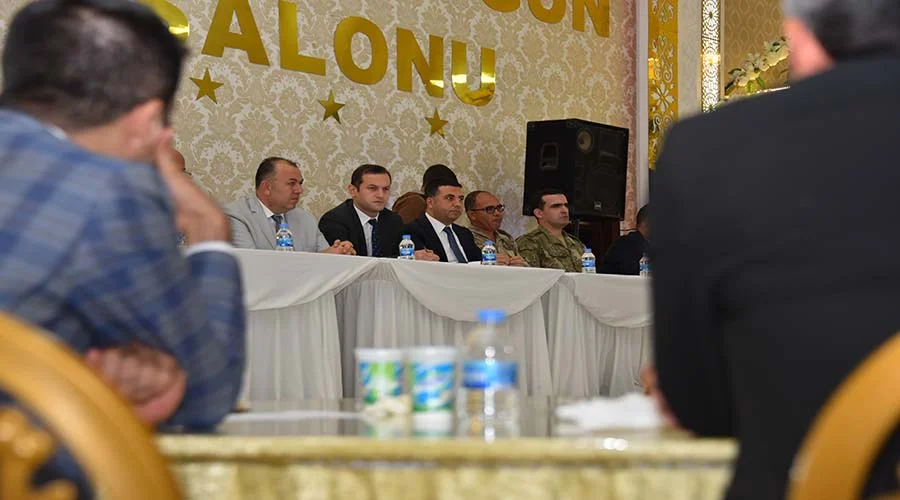 Kaymakam Aziz Gölbaşı muhtarlarla bir araya geldi