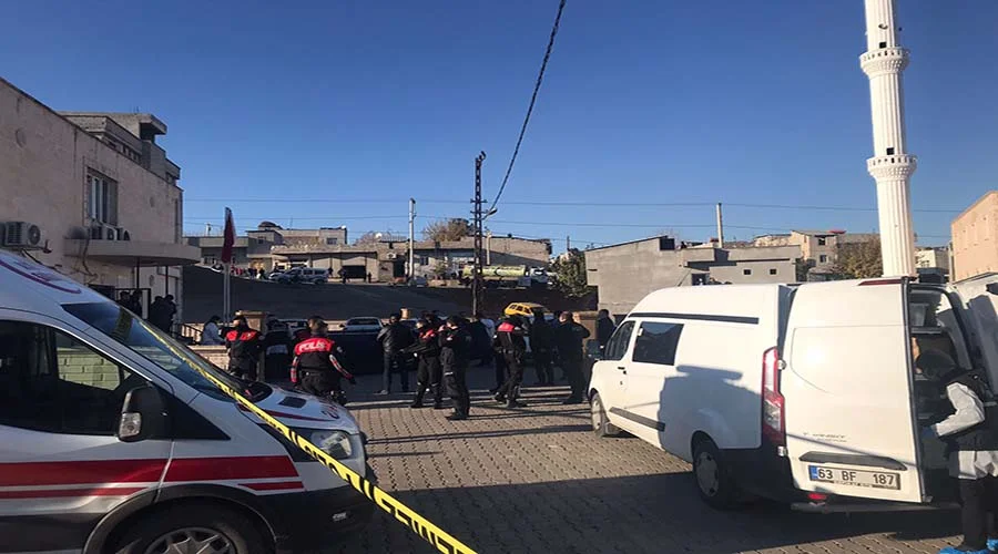 Karısını öldürdüğü silahla intihar etti