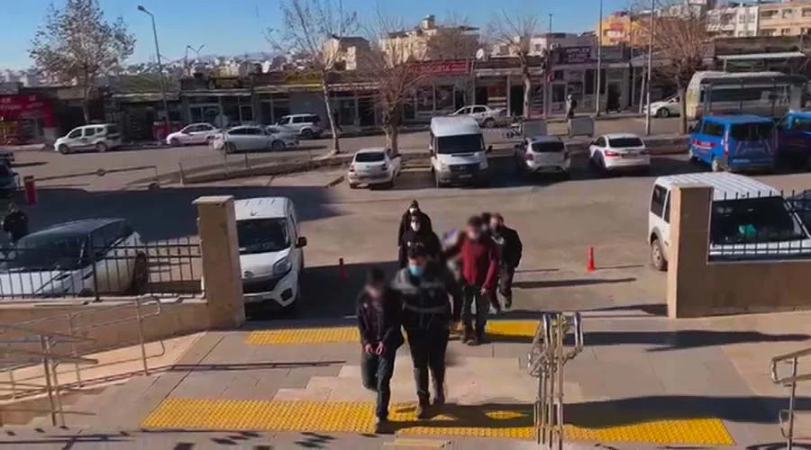 Bank demirlerini çalan hırsızlar tutuklandı!