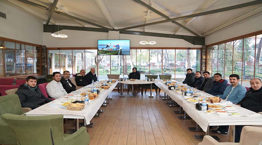 Başkan Ayşe Çakmak gazetecilerle kahvaltıda bir araya geldi